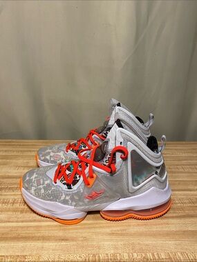Nike Boys LeBron 19 ‘ Fast Food’ Grey Green Orange Basketball Gym Shoes 6.5Y